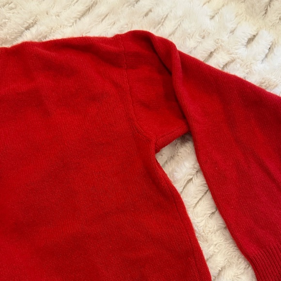 Classic Red Mock Neck Women's Sweater size medium - Picture 6 of 9
